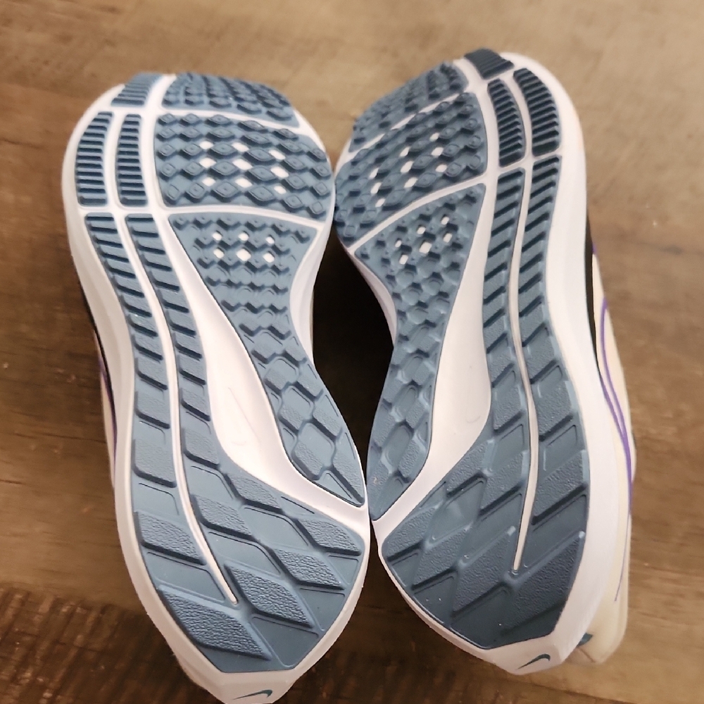 WMNS Nike Air Zoom Pegasus - Picture 4 of 6